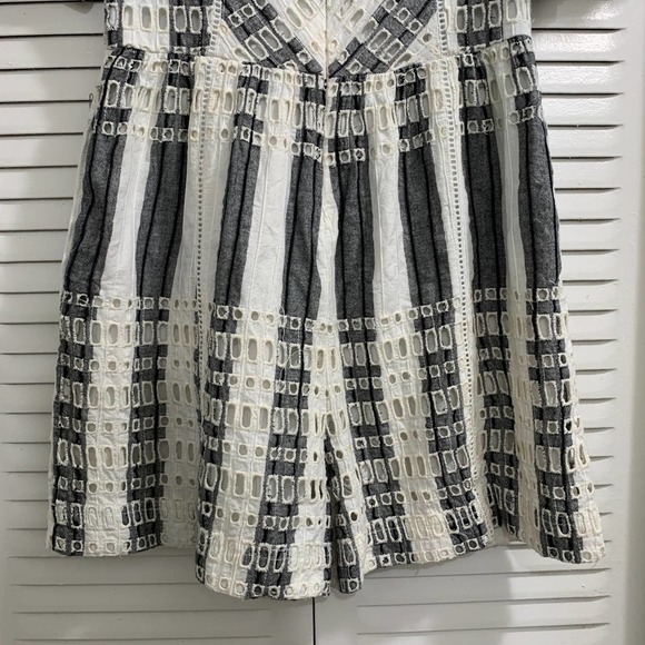 Anthropologie Ett:Twa Eyelet Ruffle Romper Blue Size 0 - Picture 8 of 11